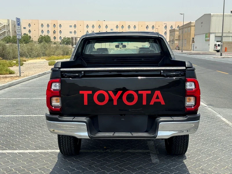 تويوتا هيلوكس 2007 معدلة 2022 كابينة مزدوجة 4x463612449373442114