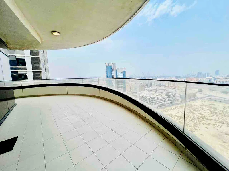 3 غرف نوم + غرفة خادمة || مبنى شاهق || يشمل أجهزة مطبخ للعائلة || موقع متميز في المخول63767557285121112