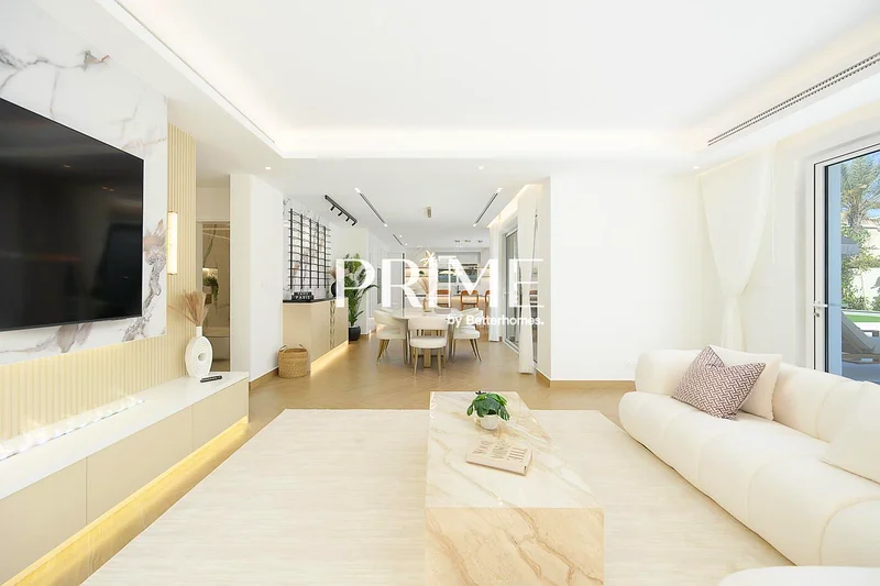 Luxury Villa | Huge Plot | Turn Key | 5BR63919340608899113