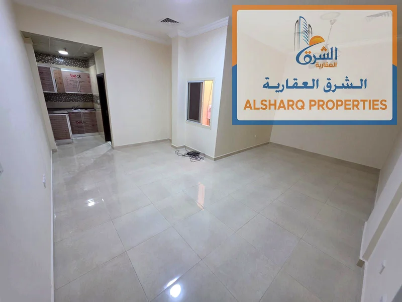 استوديو في الطابق الأرضي لأحد الاستوديوهات النظيفة والجميلة للغاية وأكثرها نظافة في مبنى بمكان راقٍ63723377512194110