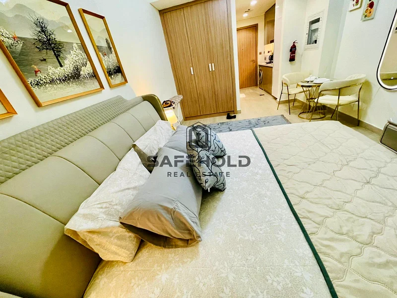 Modern Studio with Balcony | Pool & Street view63801675575043114