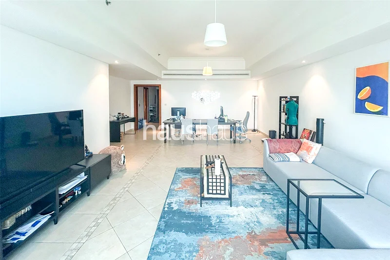 إطلالات على ملعب الجولف والبحيرة | تخطيط أكبر 2 بHK63988214687233111