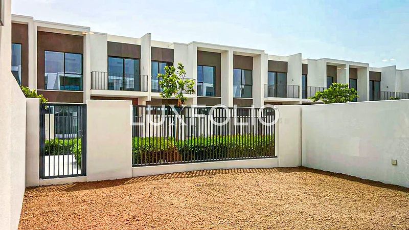Ready | Mortgage Accepted | Close to Pool63947675040898112