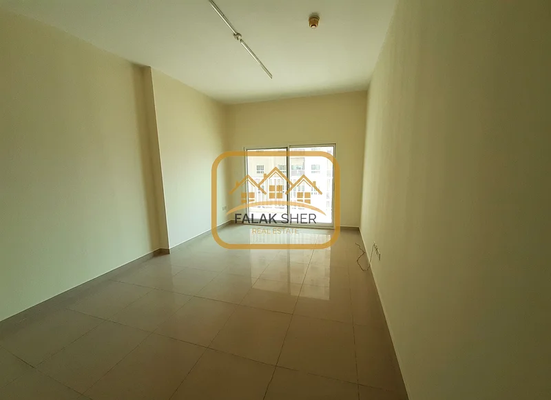 READY TO MOVE| 1BHK|  PARKING | BALCONY | LAUNDRY ROOM 650,000!64031589758081110