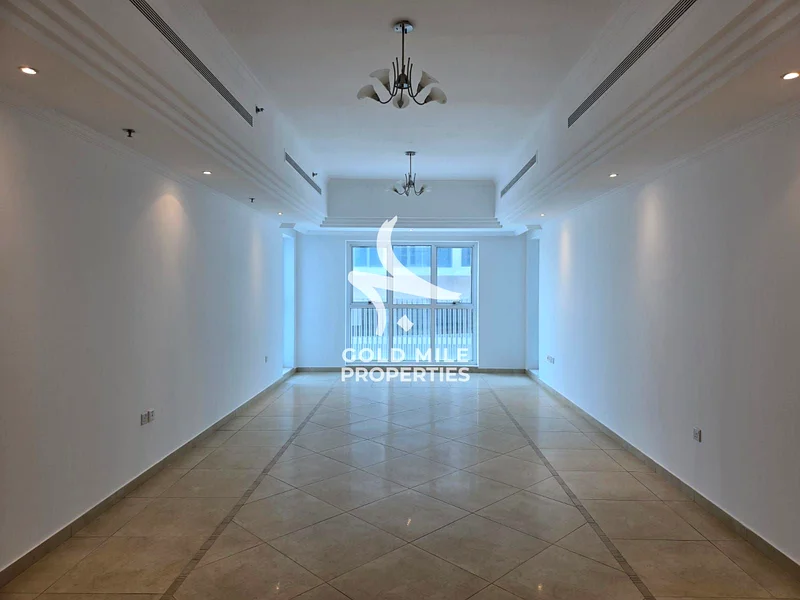 مكيف حراري مجاني ||| شقة أنيقة من 3 غرف نوم مع غرفة خادمة ||| مقابل وزارة التربية والتعليم63744067335426111