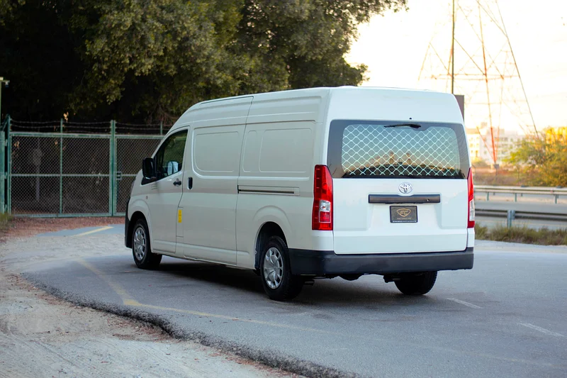 Hiace | High-Roof Delivery Van | Chiller Can be Fix | Manual | GCC Specs |  | Ref#T0641863612449072387113