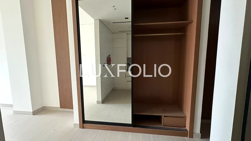 Large Studio | Jacuzzi | Burj  View63793383313921113