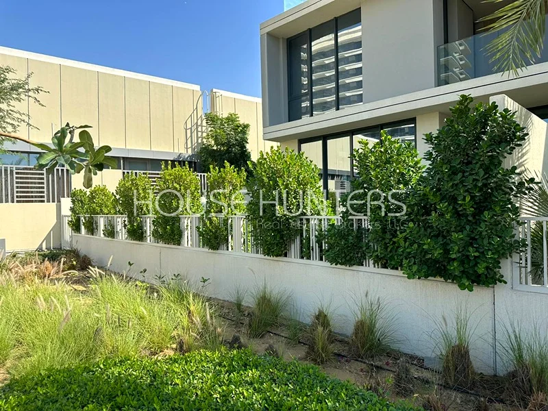 Exclusive|Next to Amenities| Multiple Options64043013045634113