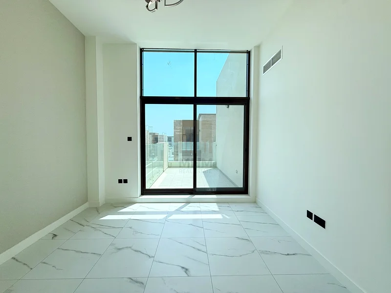 Vacant | Brand New | Near to Pool and Park63991820810499113