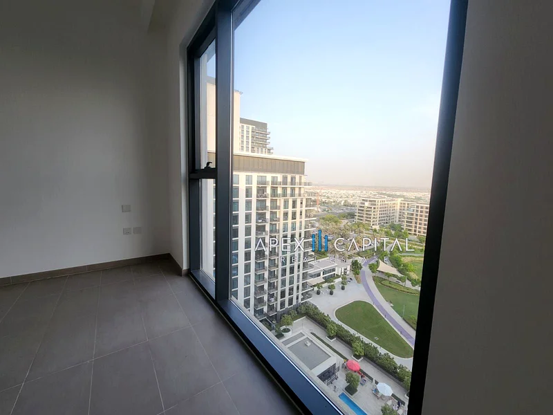 Top Floor | Park and Pool View | Vacant63754524832002114