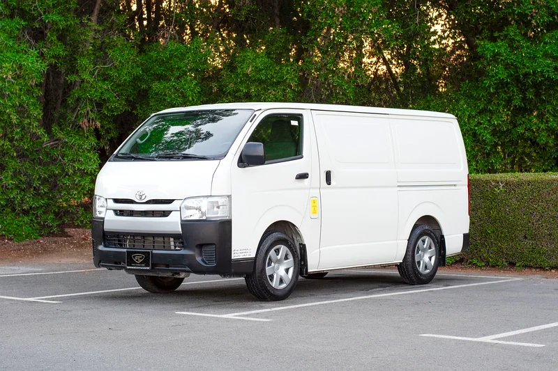 2022 Toyota Hiace | Std-Roof Delivery Van | GCC Specs | Ref#T2713063612449064066119