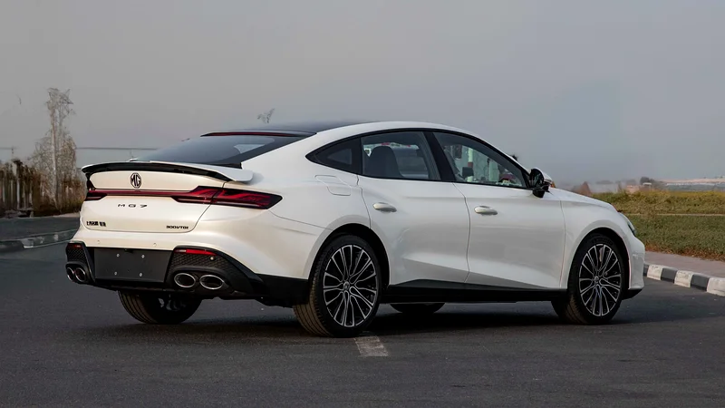 MG 7 1.5T DCT ELEGANCE SPORT PACKAGE SPOILER/2025/Full Option.63613733567362114