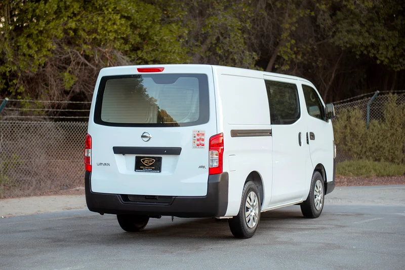 6-Seater Delivery Van | Manual | GCC Specs | Ref#N3141763612793806081112