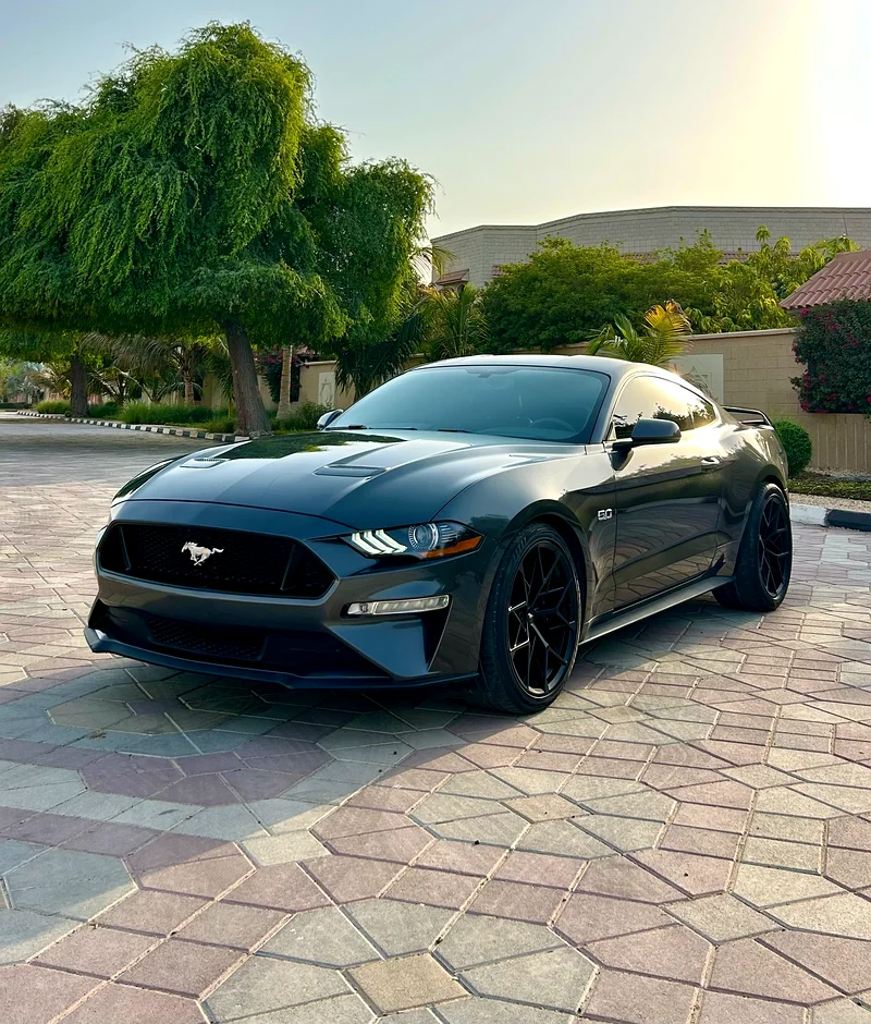 Ford Mustang GT63612081722882112