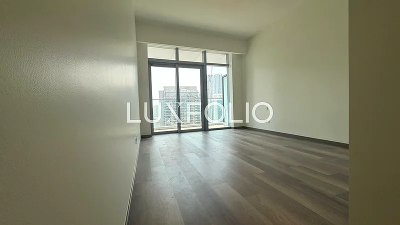 Unfurnished | Modern | Canal View63771015703043111