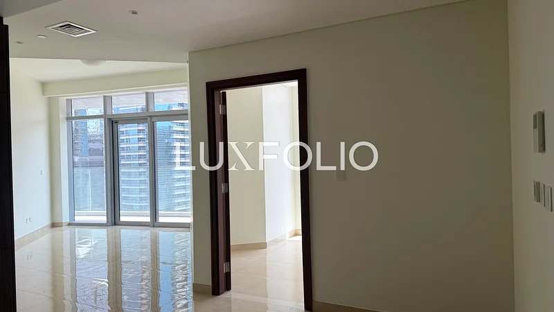Unfurnished | Modern | Canal View63771015703043112