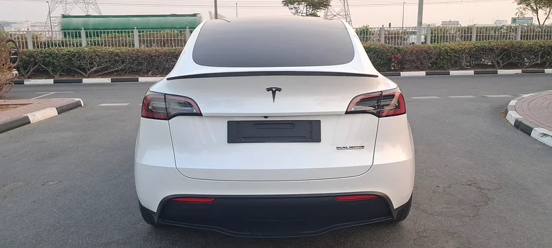 MODEL Y 2024 LONG RANGE 52000 KM DUAL MOTOR FULL OPTION + GCC ORGINAL PAINT 100% + EXTRA OPTION63612059002113113