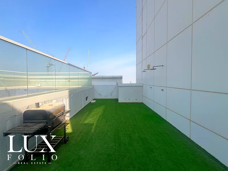 High Floor | Corner Unit | Skyline View64037544545283114
