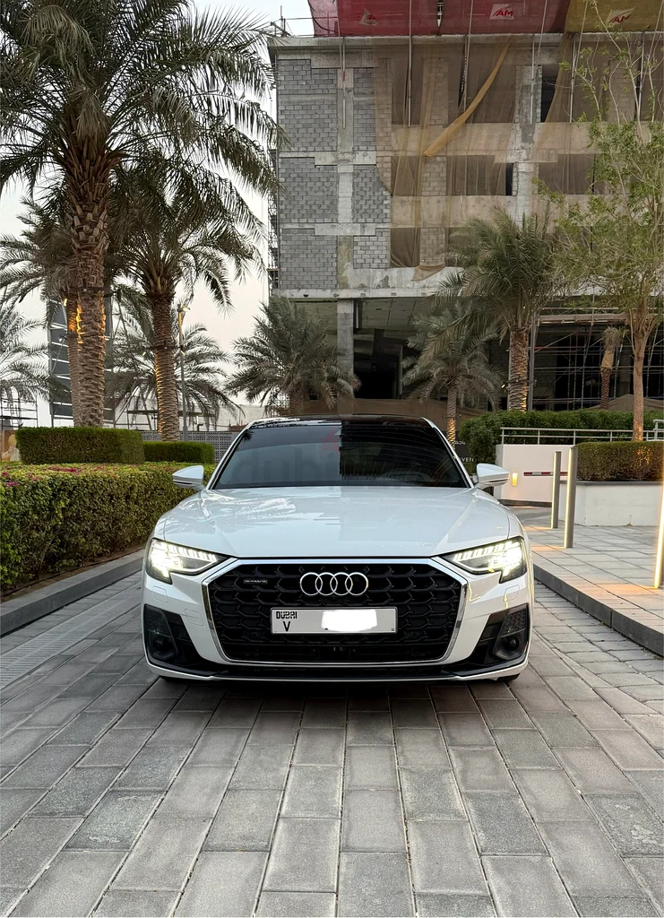 Audi A8 Full option 2022 GCC / under warranty and service contract63612079725441111