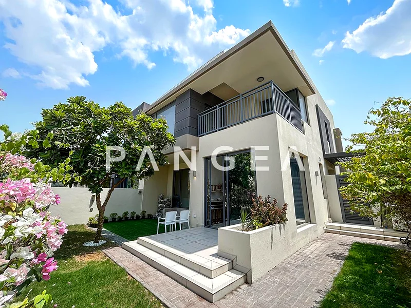 Vacant l Partly Furnished l Corner plot63761238925057110