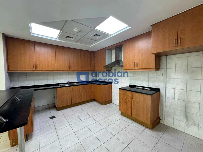 Spacious Layout | Unfurnished | Exclusive63936476930689113