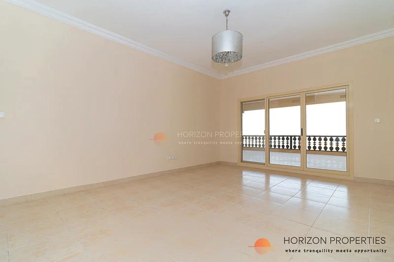 شاغرة | غير مفروشة | شقة واسعة من 3 غرف نوم63814161062274114