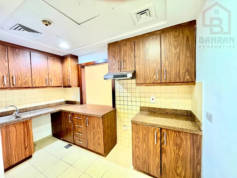 Near to Metro | Spacious | Middle Floor | Unfurnished63793189091587112