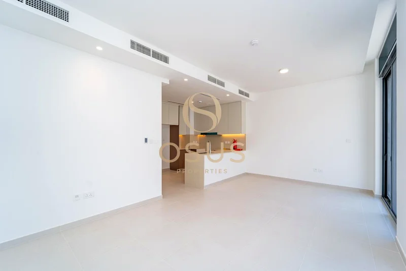 Modern 3BR+Maid | Spacious Garden | Prime Emaar Community63806009283971112
