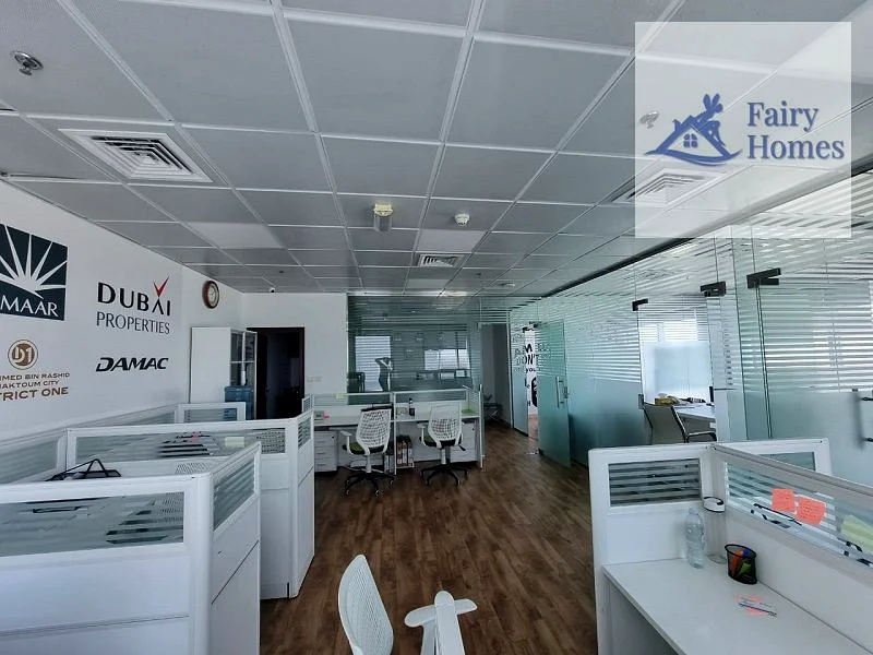 مجهز بالكامل | جاهز للانتقال | تخطيط واسع63618400179713111