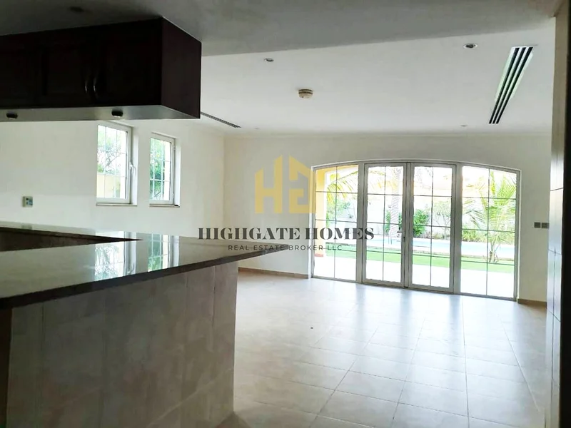Full Lake view | Vacant on Transfer |  Immaculate63921603568386111