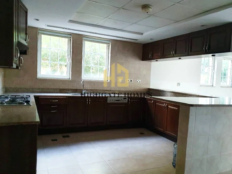 Full Lake view | Vacant on Transfer |  Immaculate63921603568386114