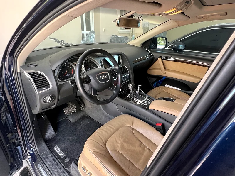 Audi Q7 S-Line 3L - Well maintained family car63699036726274114