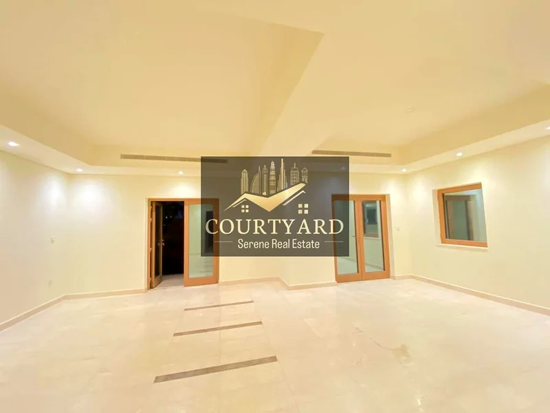 Single Row | Upgraded | Vacant | Prime Area63762121619458113
