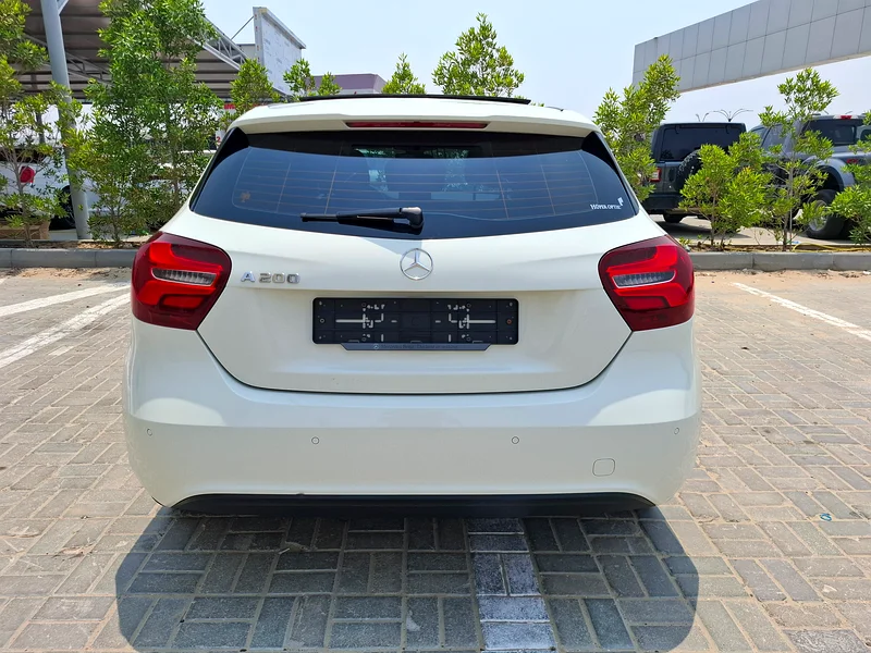 Mercedes-Benz A200 2018 full option Low km 1.6L63699044536834114