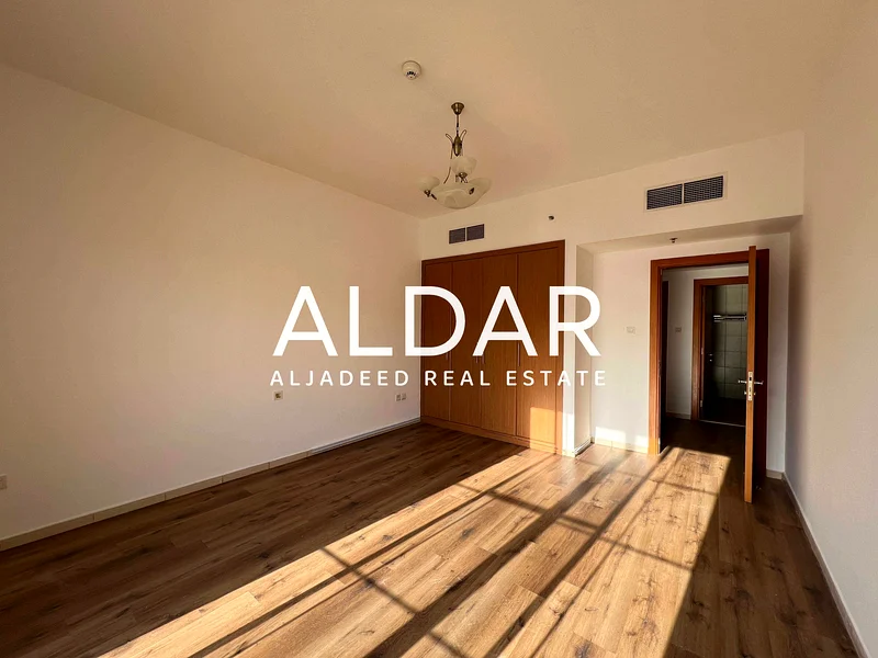 Vacant | Prime Location | High Rise63778886332419113