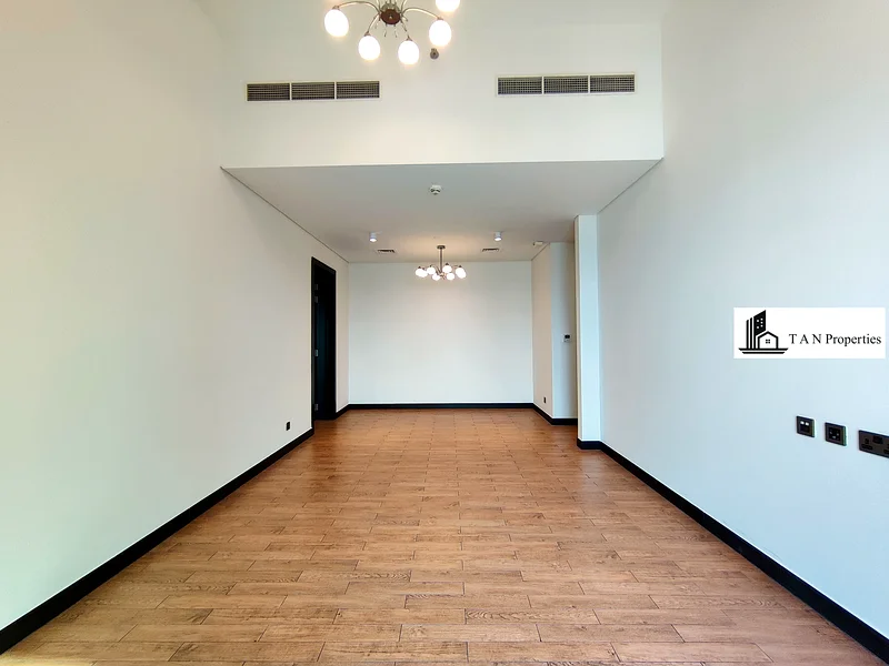 Elegant 2 BHk |•| 3 Balconies  |•| Close to Metro |•| Luxary Apartment63767848838401113
