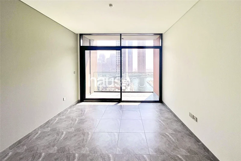 Amazing Canal View | Bright Throughout | Brand New63792133698435111