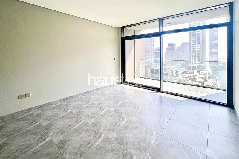 Amazing Canal View | Bright Throughout | Brand New63792133698435113