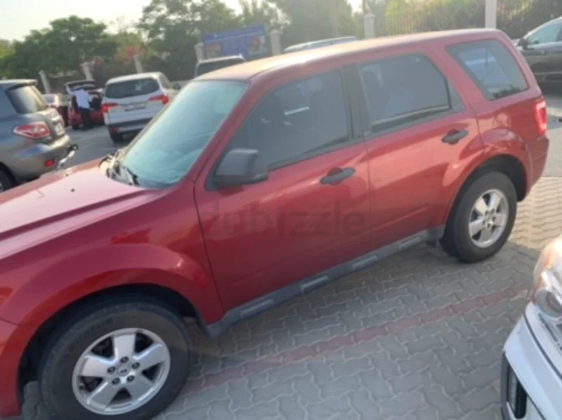 الملكية الأولى، تقودها سيدة، حالة جيدة لسيارة فورد إسكيب63699039967363110