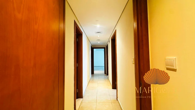 قريب من المترو | واسع | مشرق63749148056834113