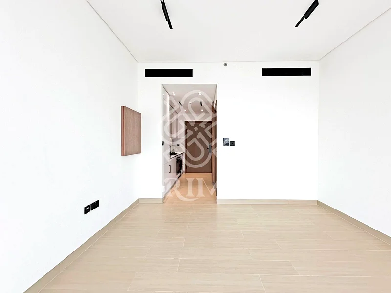 Vacant | Studio | Prime Location63784938564866110