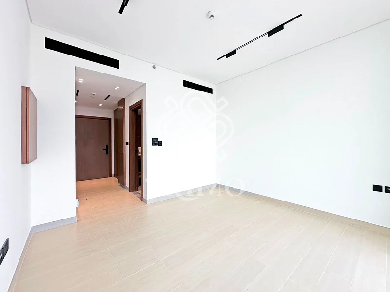 Vacant | Studio | Prime Location63784938564866113