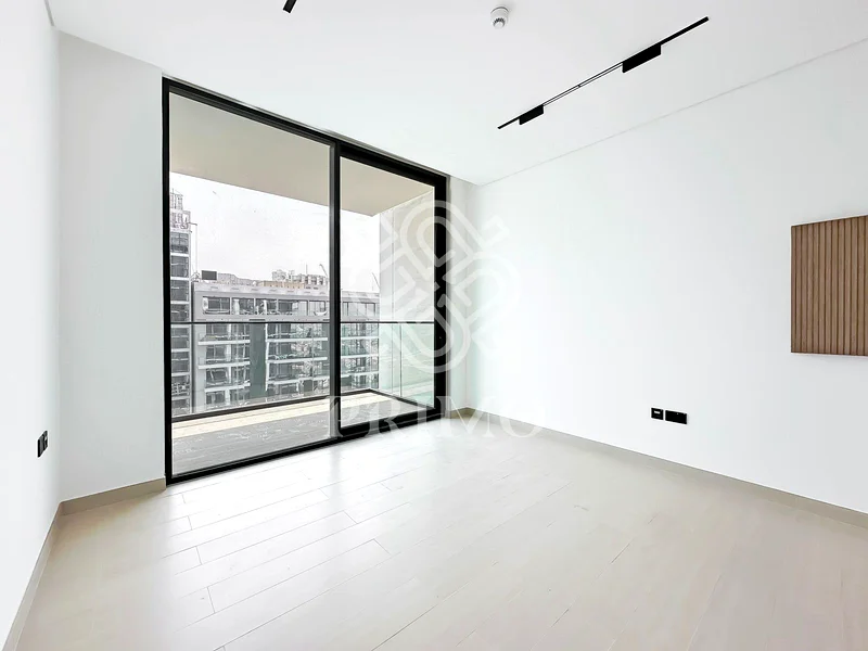 Vacant | Studio | Prime Location63784938564866111
