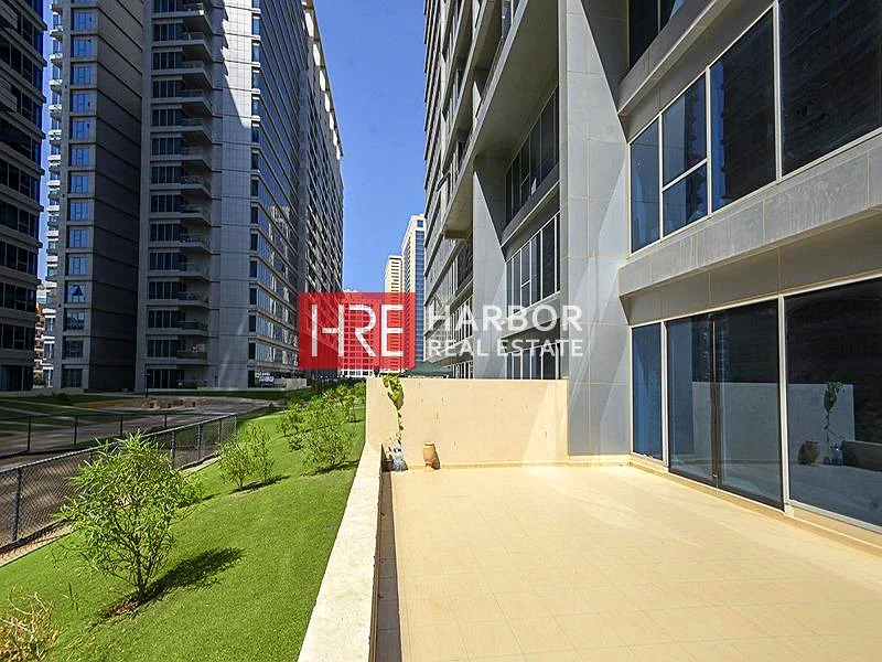 مستوى البوديوم | مع وصول إلى المسبح والحديقة | واسع63731648441858112