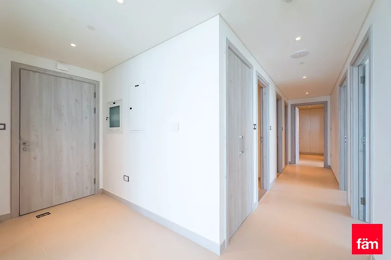 Vacant | Plus Maid's Room | Full Creek View64025806490755110