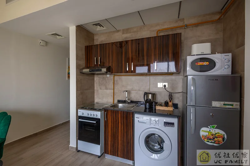 Fully Furnished Studio I Ready 2 Move in I Good Community63654980689410111