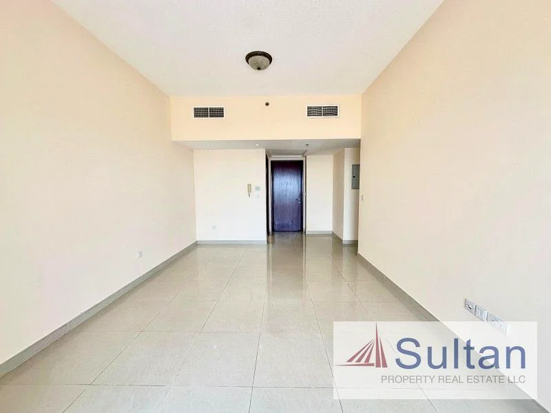 مجمعات سكنية فريدة على جانب البحر مع إطلالة خلابة على الطابق العالي63814366398209111