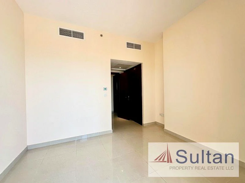 مجمعات سكنية فريدة على جانب البحر مع إطلالة خلابة على الطابق العالي63814366398209112