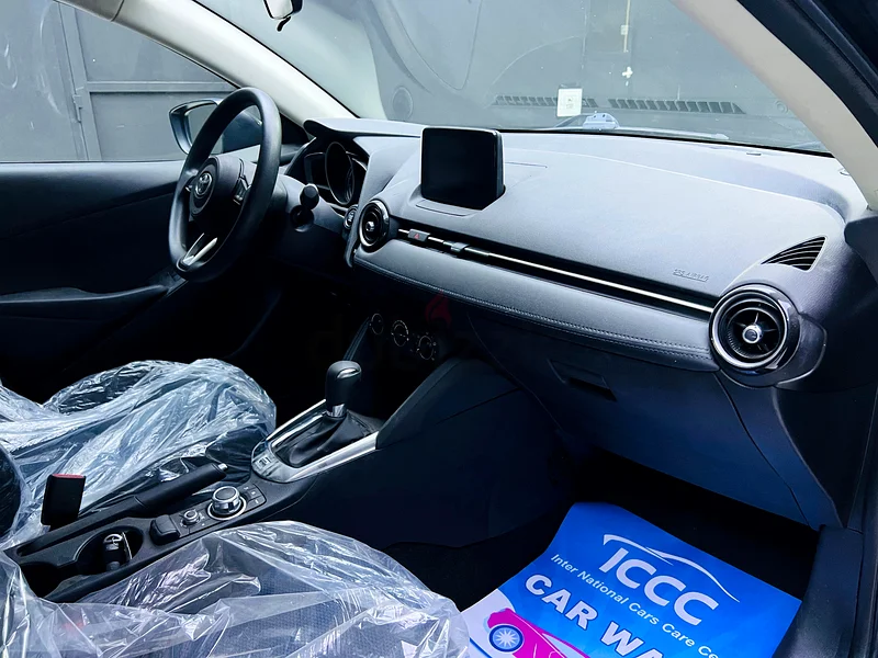 Toyota Yaris 2020 . Super Clean Car, Only 40K Milage,Push Start, Big Touch Screen, Back Camera63699051610371113