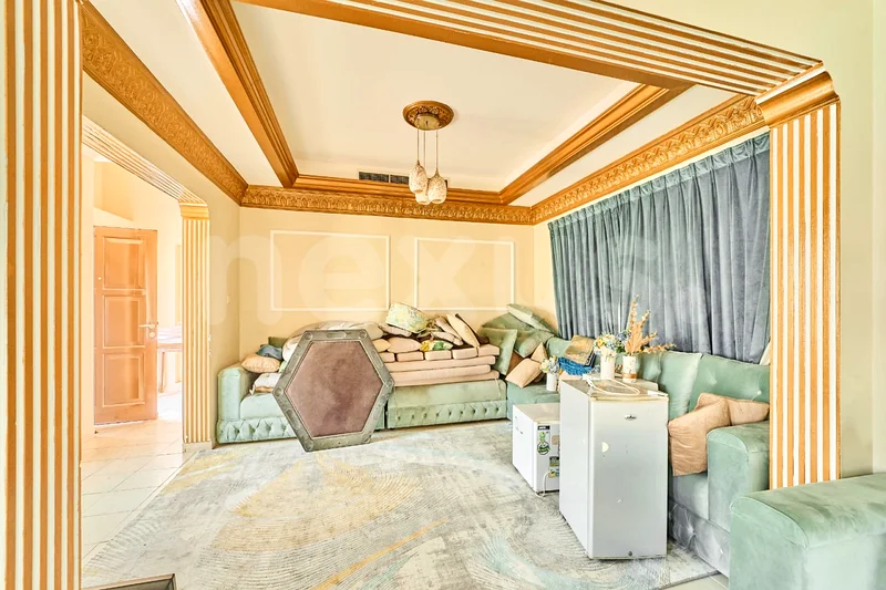 GCC ONLY | Prime Location | Unfurnished | Vacant63915153969027112